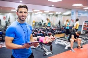 инструктор тренажерного зала