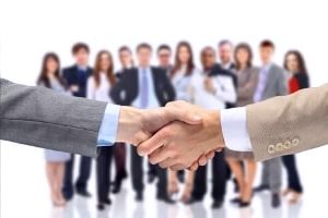 организация кадровой работы и регулирование трудовых и служебных отношений