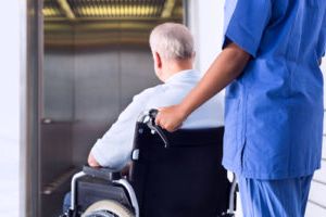 остеопороз: комплексный подход к ведению пациентов