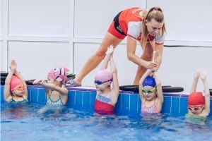 преподаватель физической культуры и плавания в доу