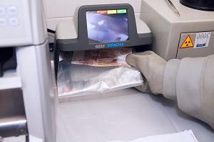 радиационная безопасность при обращении с денежными знаками с радиоактивным загрязнением