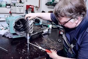 техническое обслуживание и ремонт нефтепромыслового оборудования