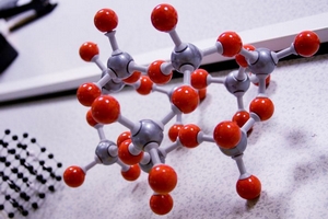 технология высокомолекулярных и высокоэффективных соединений и устройств